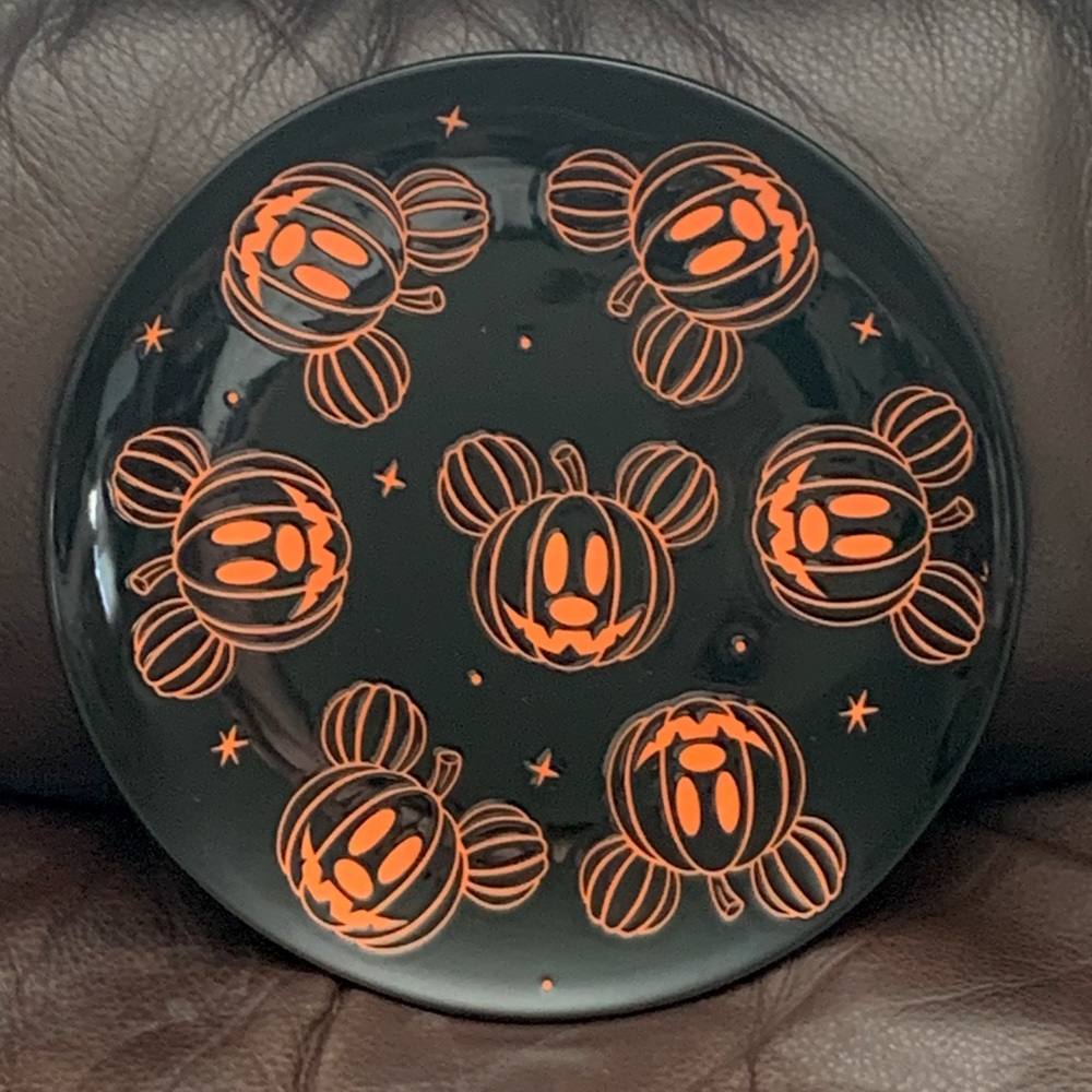 Disney Mickey Mouse Jack O’Lantern Pumpkin Halloween Dinner Plate
